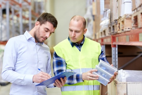 Mit Ihrem Bachelor in BWL - Logistikmanagement arbeiten Sie beispielsweise als Supply Chain Manager/in, Projektleiter/in Logistikplanung, Logistik Consultant. BWL - Logistikmanagement