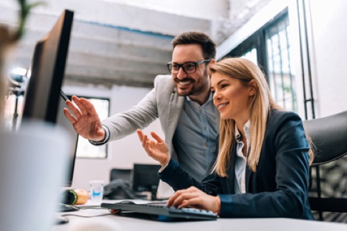 Mit Ihrem Bachelor in Medienmanagement arbeiten Sie beispielsweise als Trainee, um im Traineeprogramm des Betriebes verschiedene Abteilungen zu verstärken und praxisnahe Kernkompetenzen auszubauen Medienmanagement